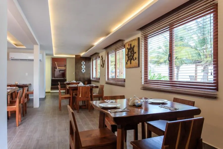 Aquastar Hotel & Apartments Махауаль 4*,