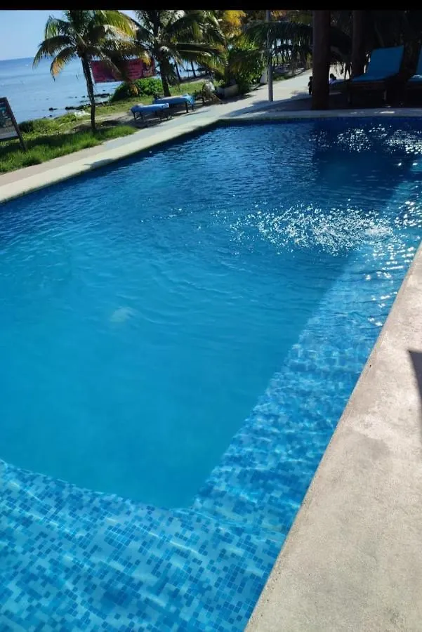 Aquastar Hotel & Apartments Mahahual 4*,